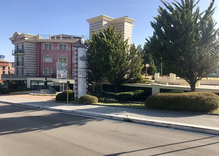 San Giovanni Rotondo hotels near Paleontological Museum and Dinosaur Park